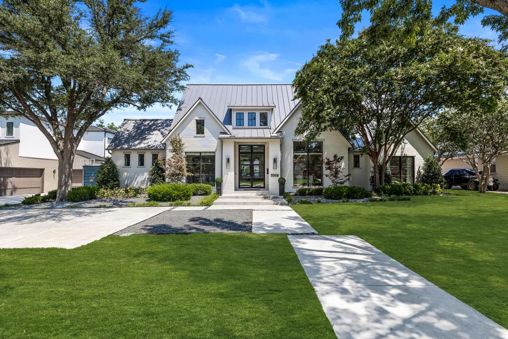 Featured Listings